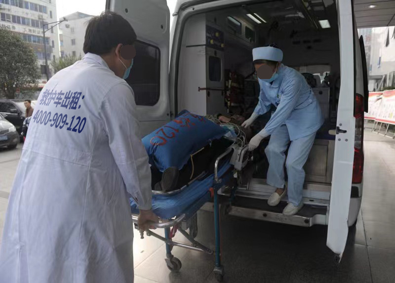 运动员的安全专家：石景山区飞镖竞赛医疗保障救护车租赁，让安全陪伴你成长！